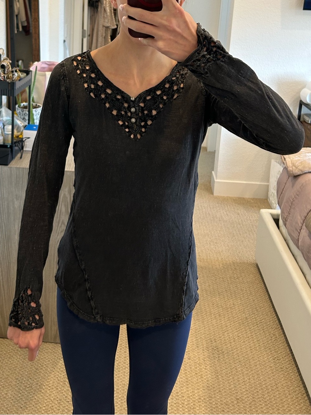 Free People Cutout & Embroidered Yoke Henley Top | Small